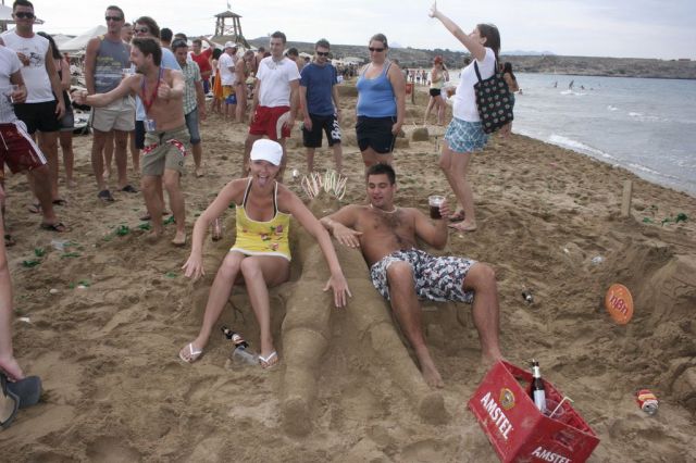 i/Kranj/Absolvent08/10-BeachParty/absolvent 2166.jpg_640.jpg